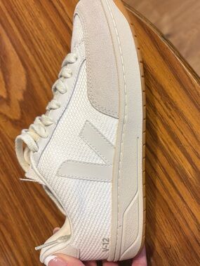 Veja V-12 Sneakers